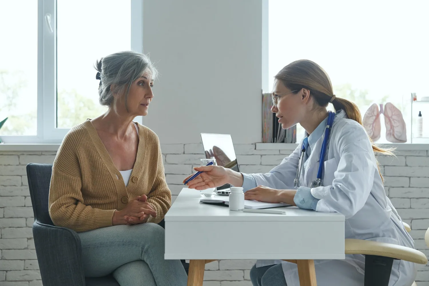 Evaluación médica durante la menopausia en Veracruz: atención integral con Medicina Interna